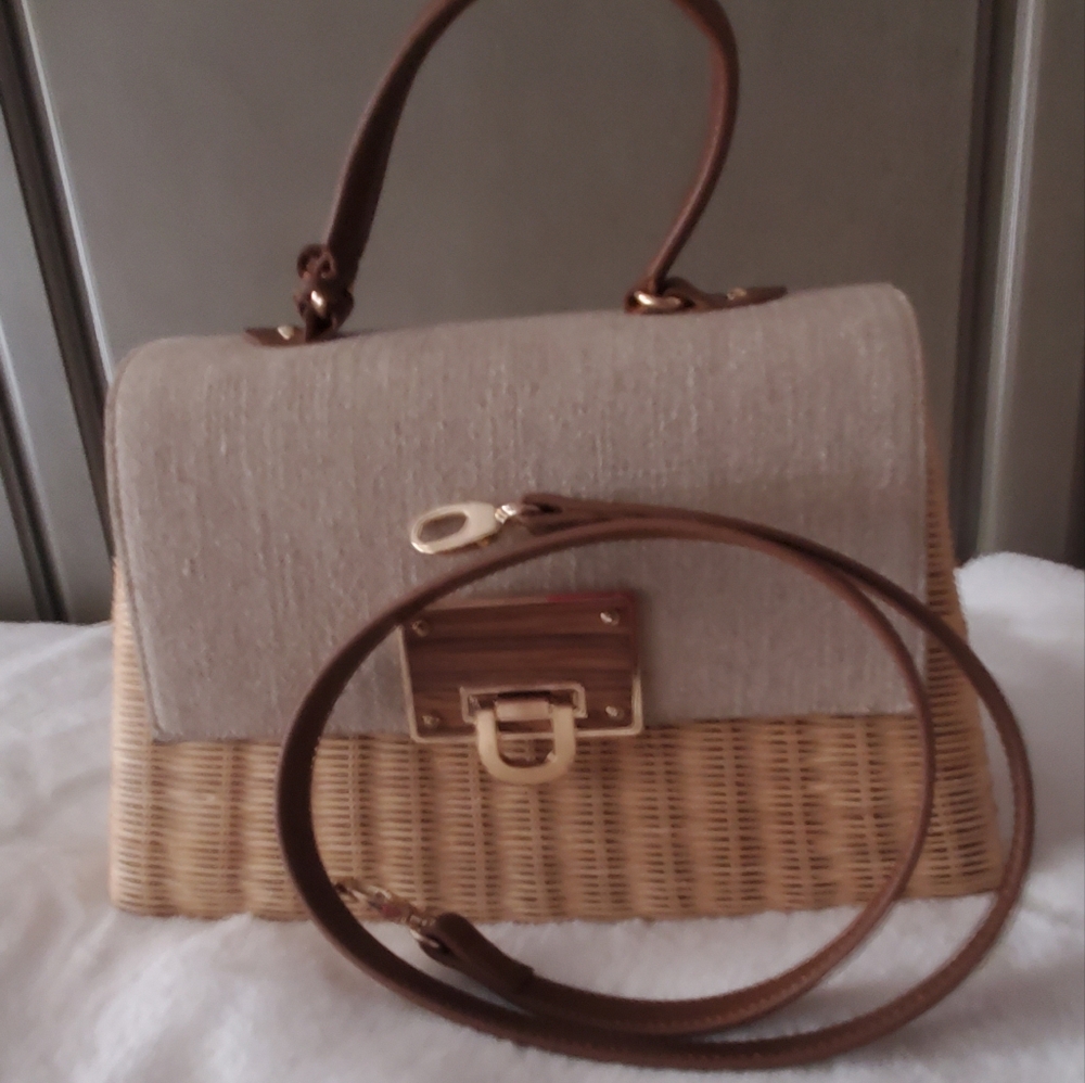 Bellucci Large Straw Bag. View 4
